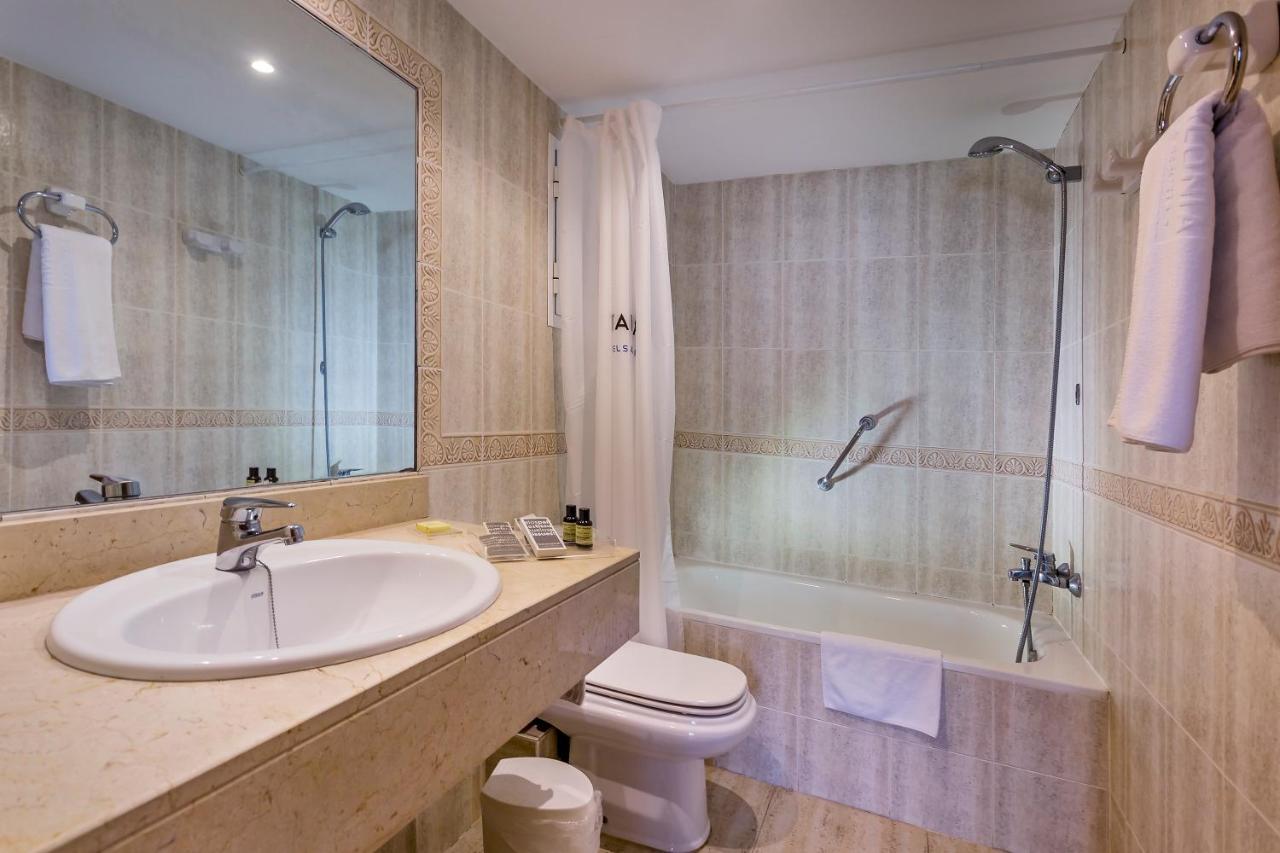 Catalonia Ses Estaques - Adults Only Hotel Santa Eularia des Riu Kültér fotó